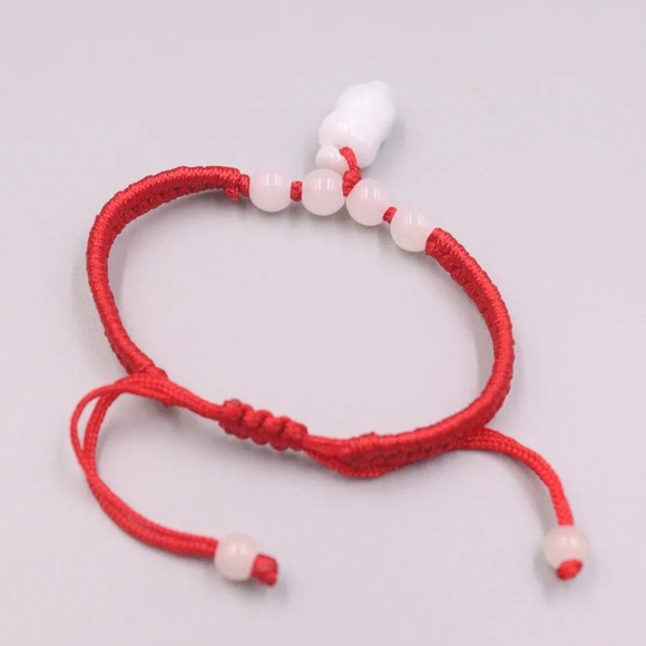 💗 Jade Beaded Macrame Bracelet 7”-8” adjustable NEW - Picture 3 of 4